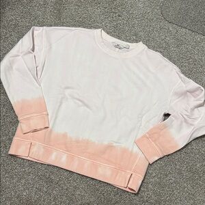 Vineyard Vines crewneck